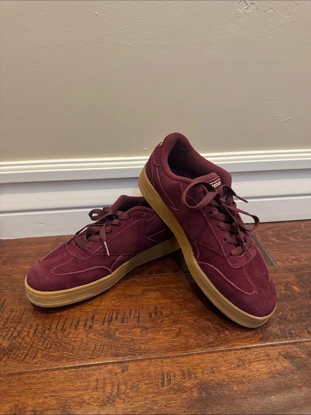 Reebok low top
